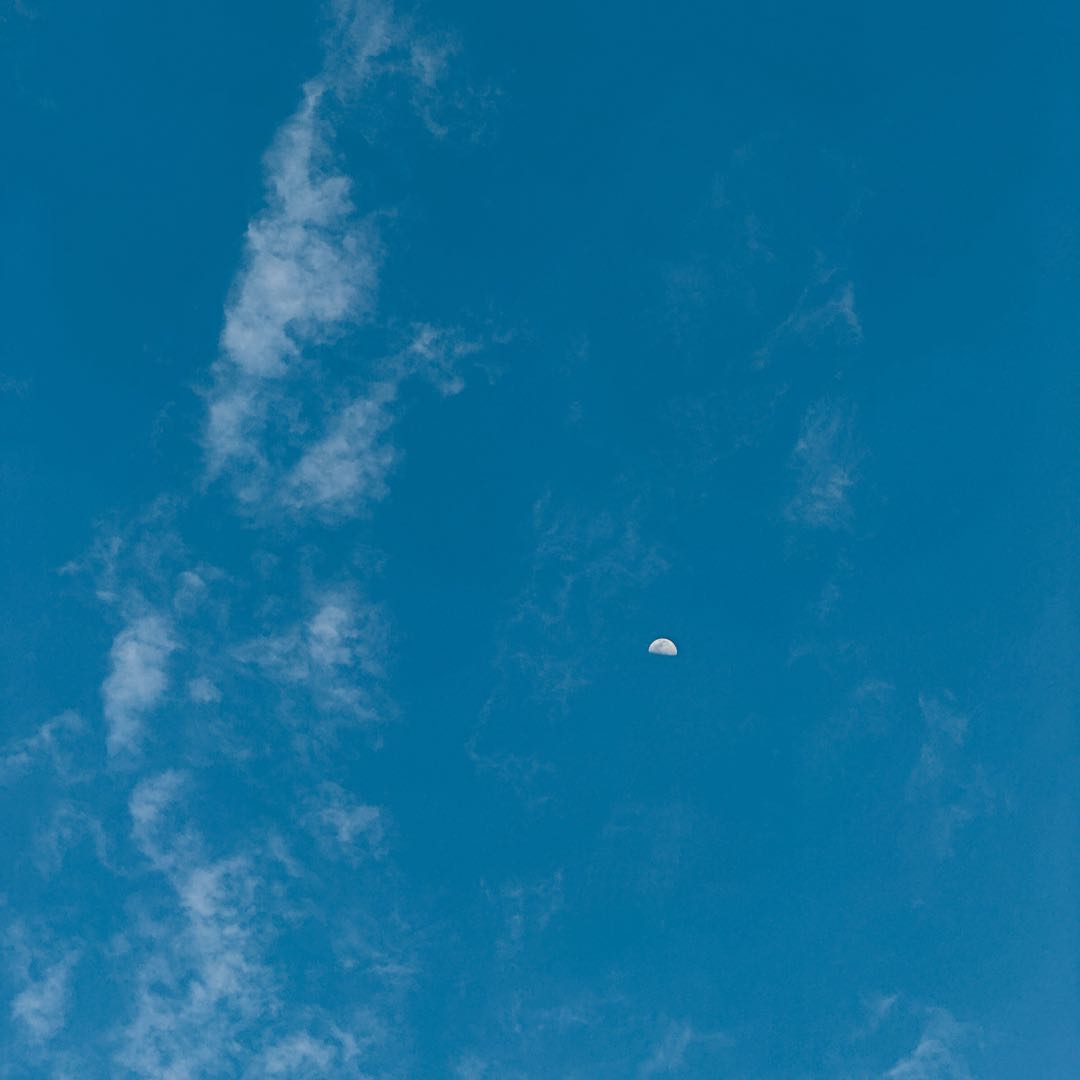 Clouds come floating into my life, no longer to carry rain or usher storm, but to add colour to my blue sky.✨  #shotoniphone