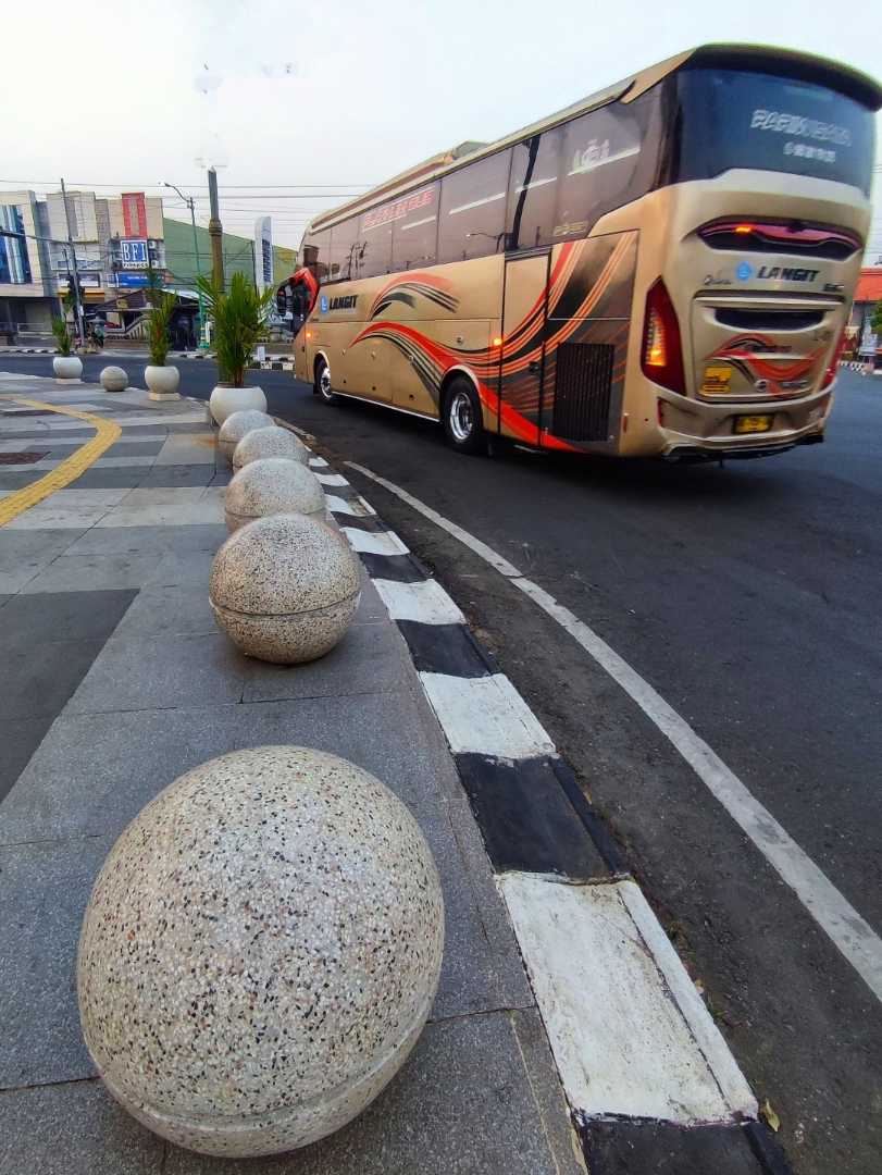Bis besar