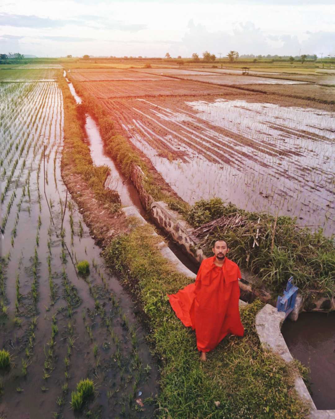 Berwisata di sawah orang
