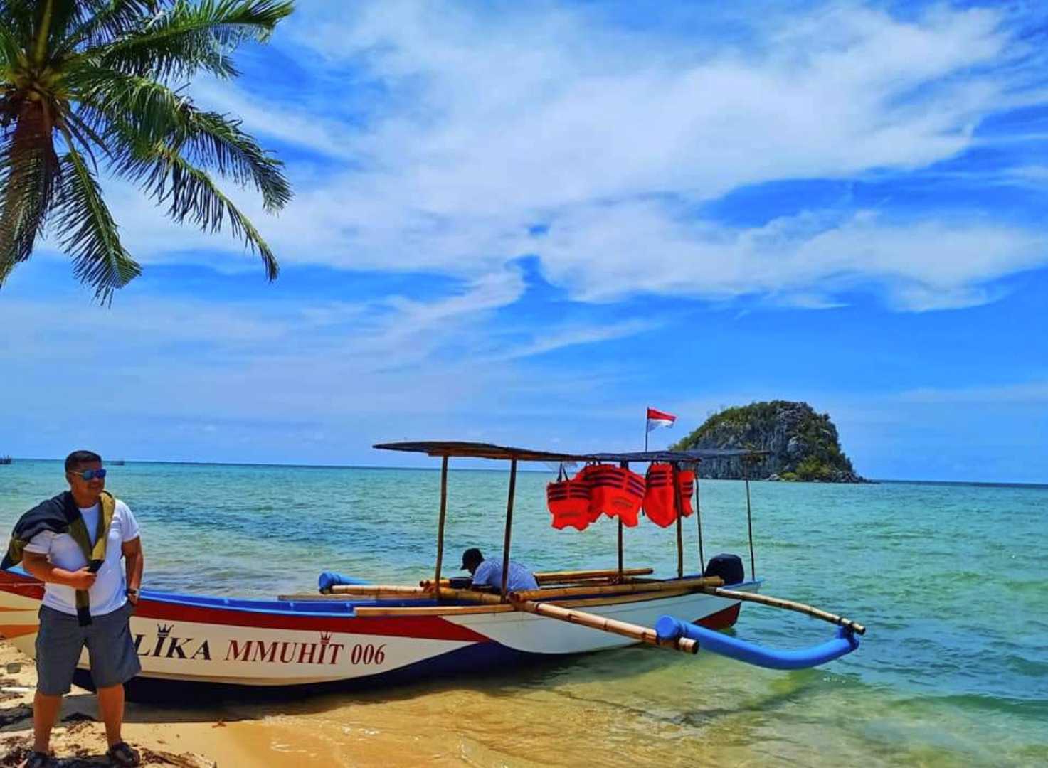 Kelanga Village Beach
