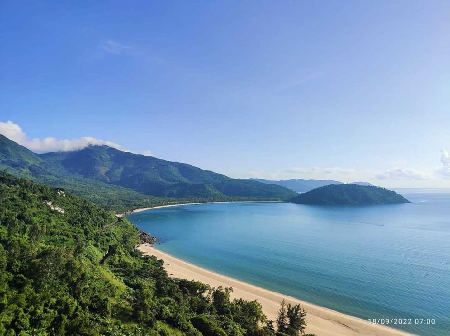 Scintillating beachside View