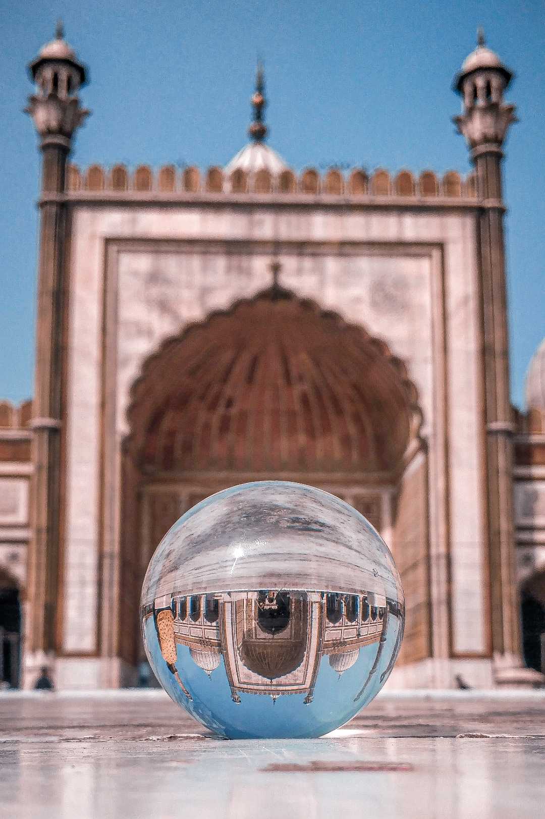 magic of crystall ball in jama masjid