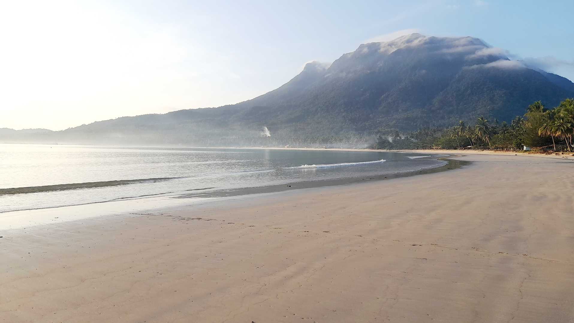 Pantai Teluk Selahang.