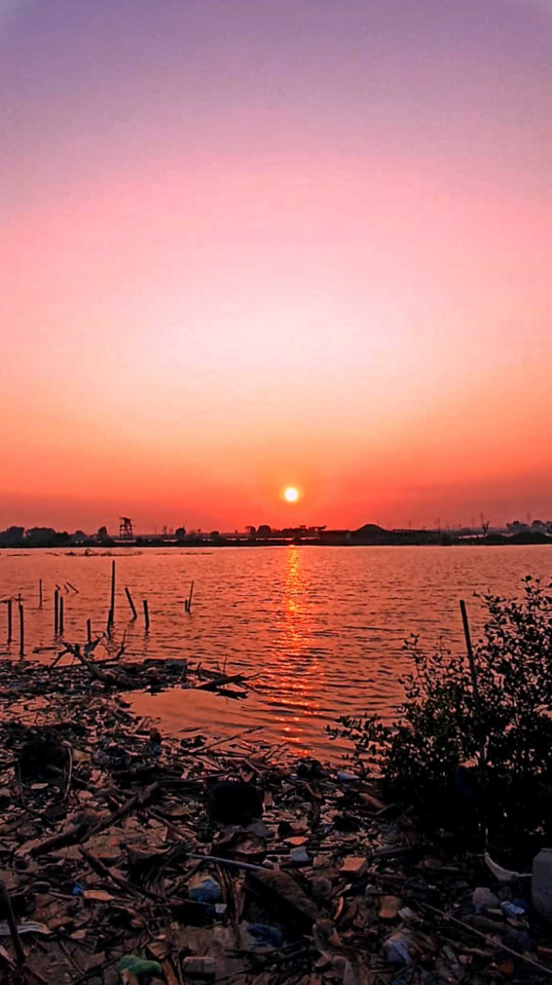 Sunset di kampung nelayan