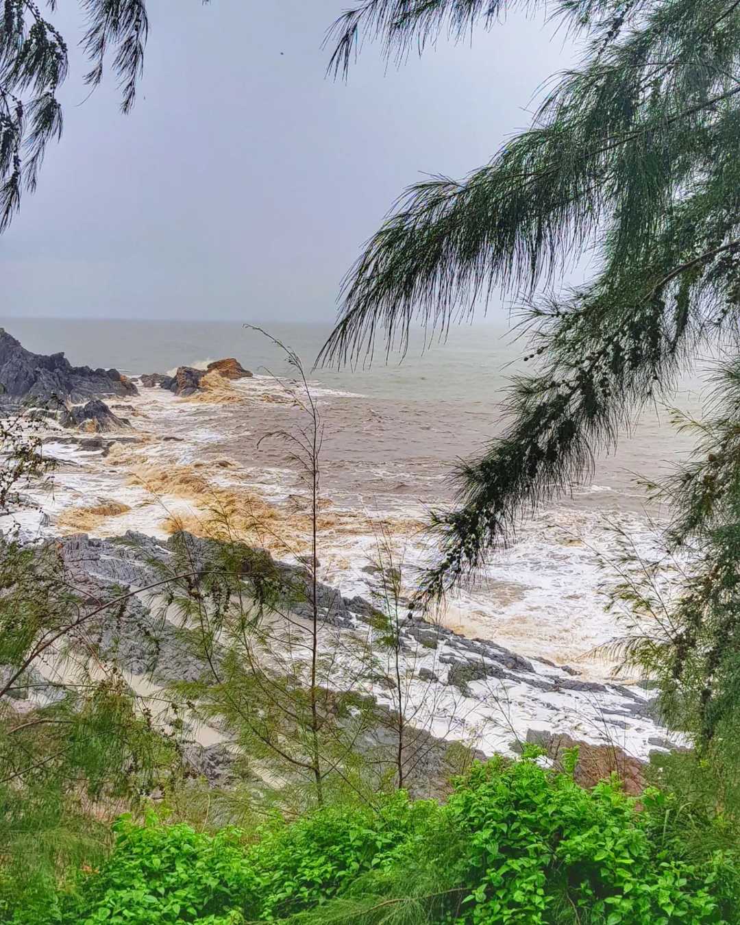 Om Beach, Gokarana 