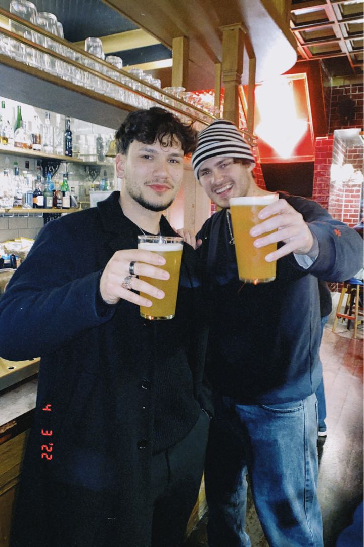 Beers with friends 🍻 