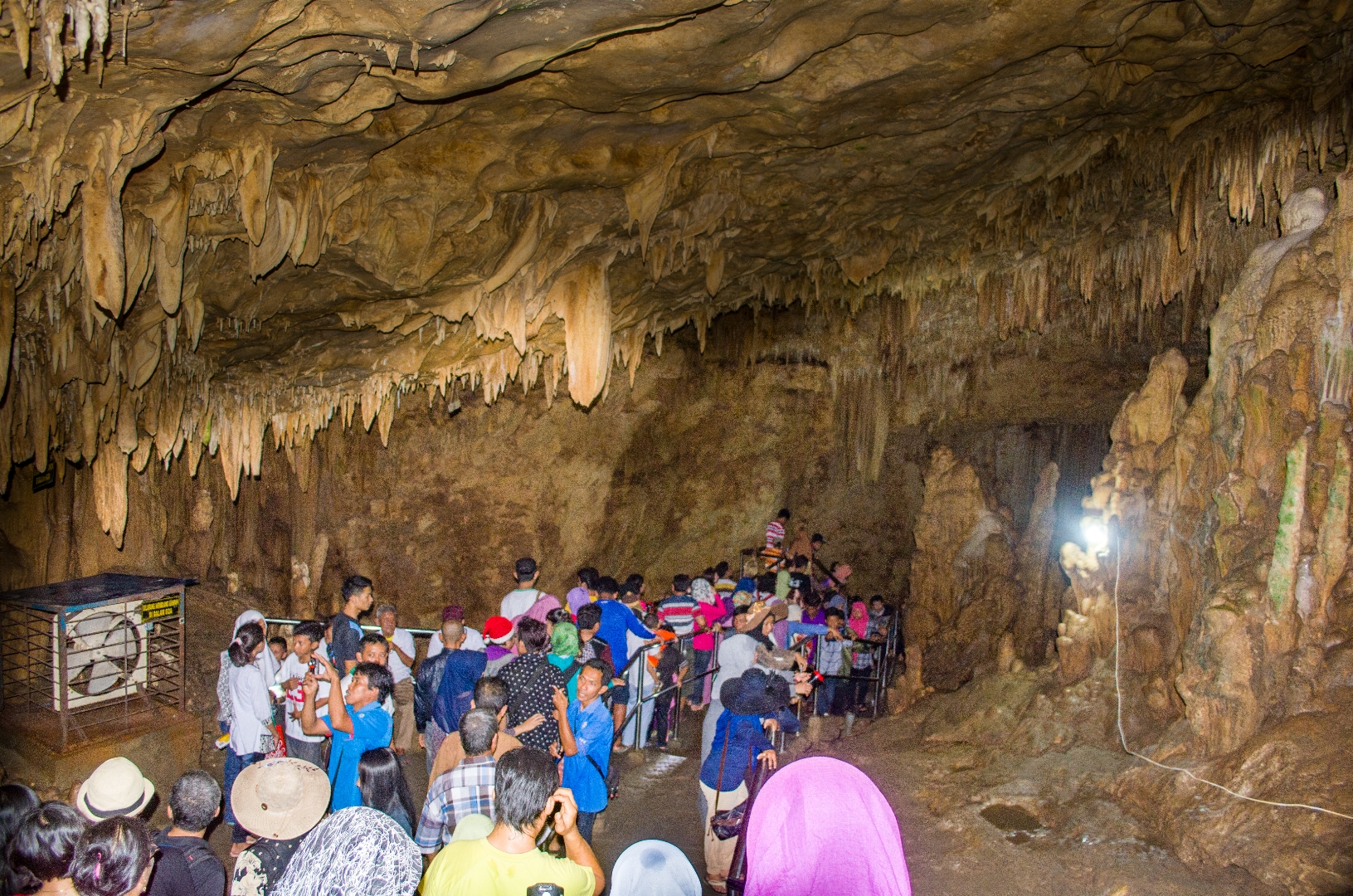 Gong cave, Pacitan Indonesia