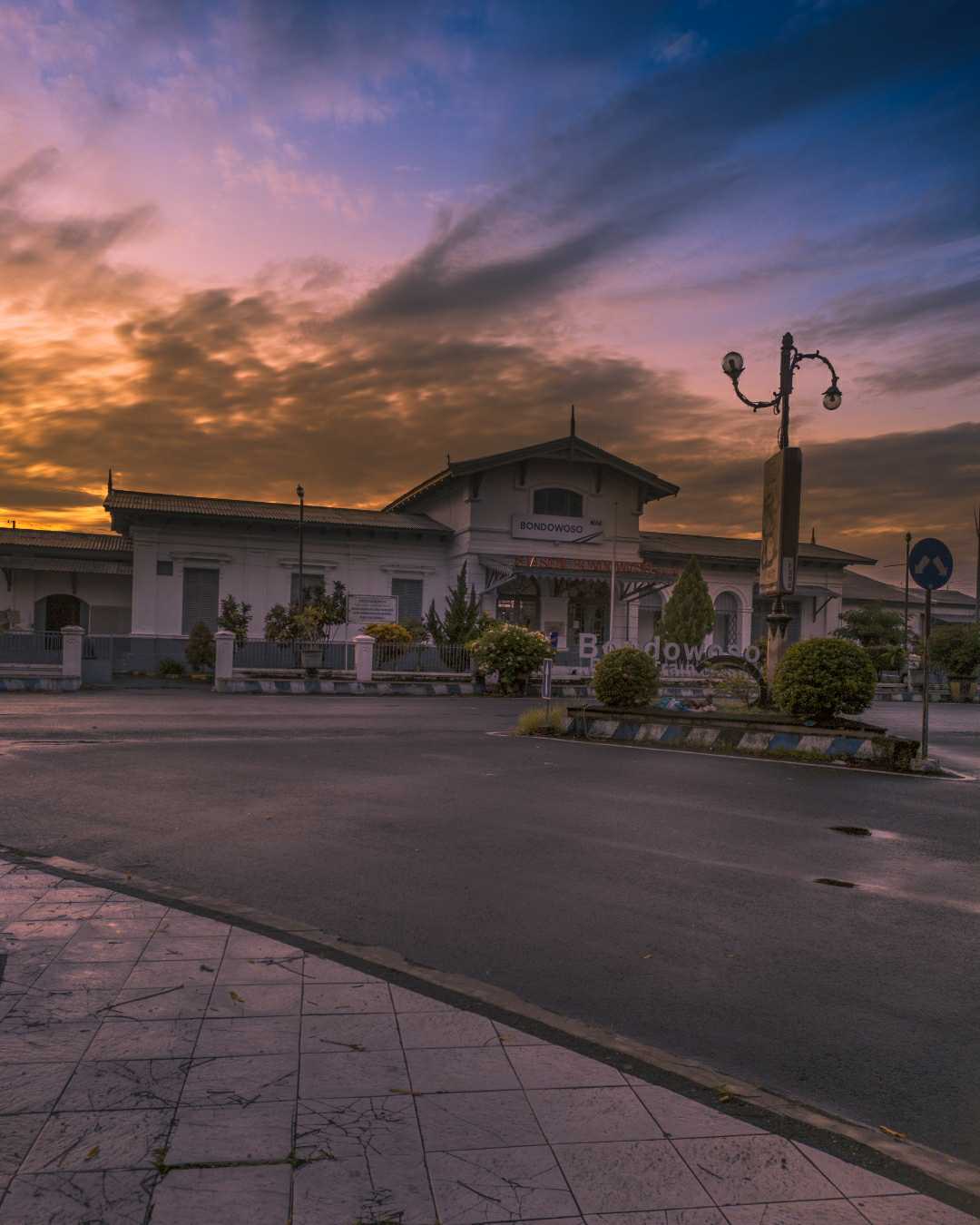 stasiun bondowoso