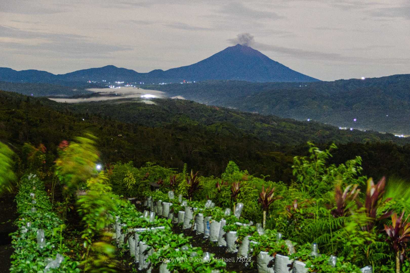 Taman Rindu Gunung Selasih Semurup 