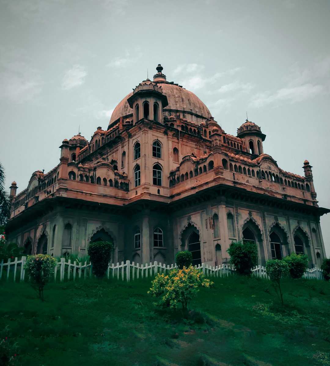 SAADAT ALI KHAN TOMB 