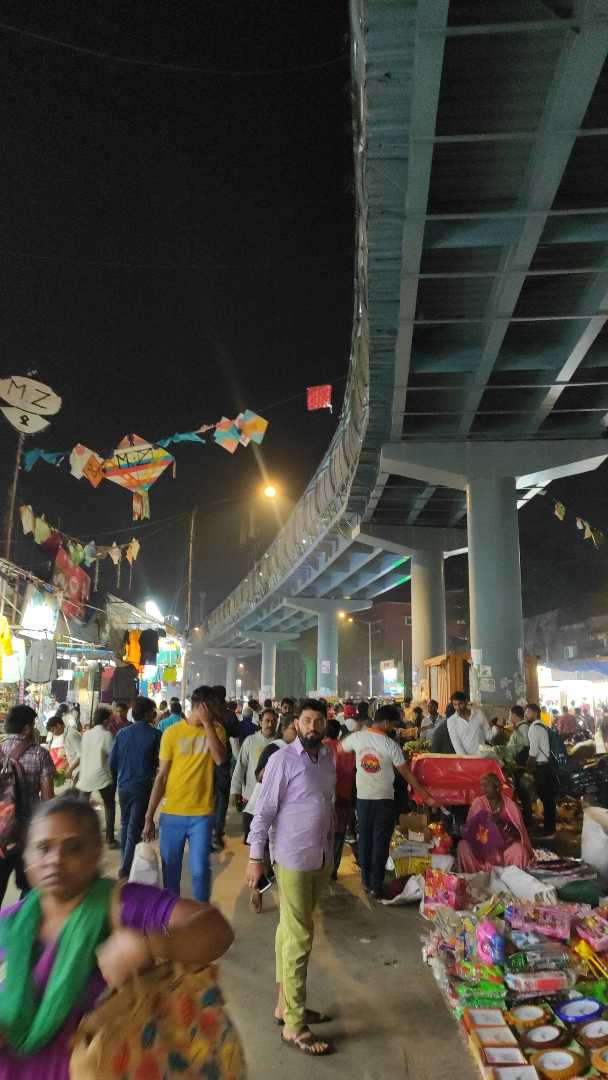 mumbai kandivali east - west skywalk bridge