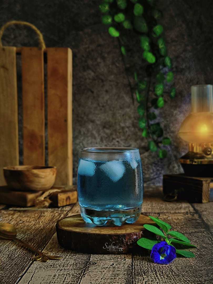 Butterfly pea flower ice