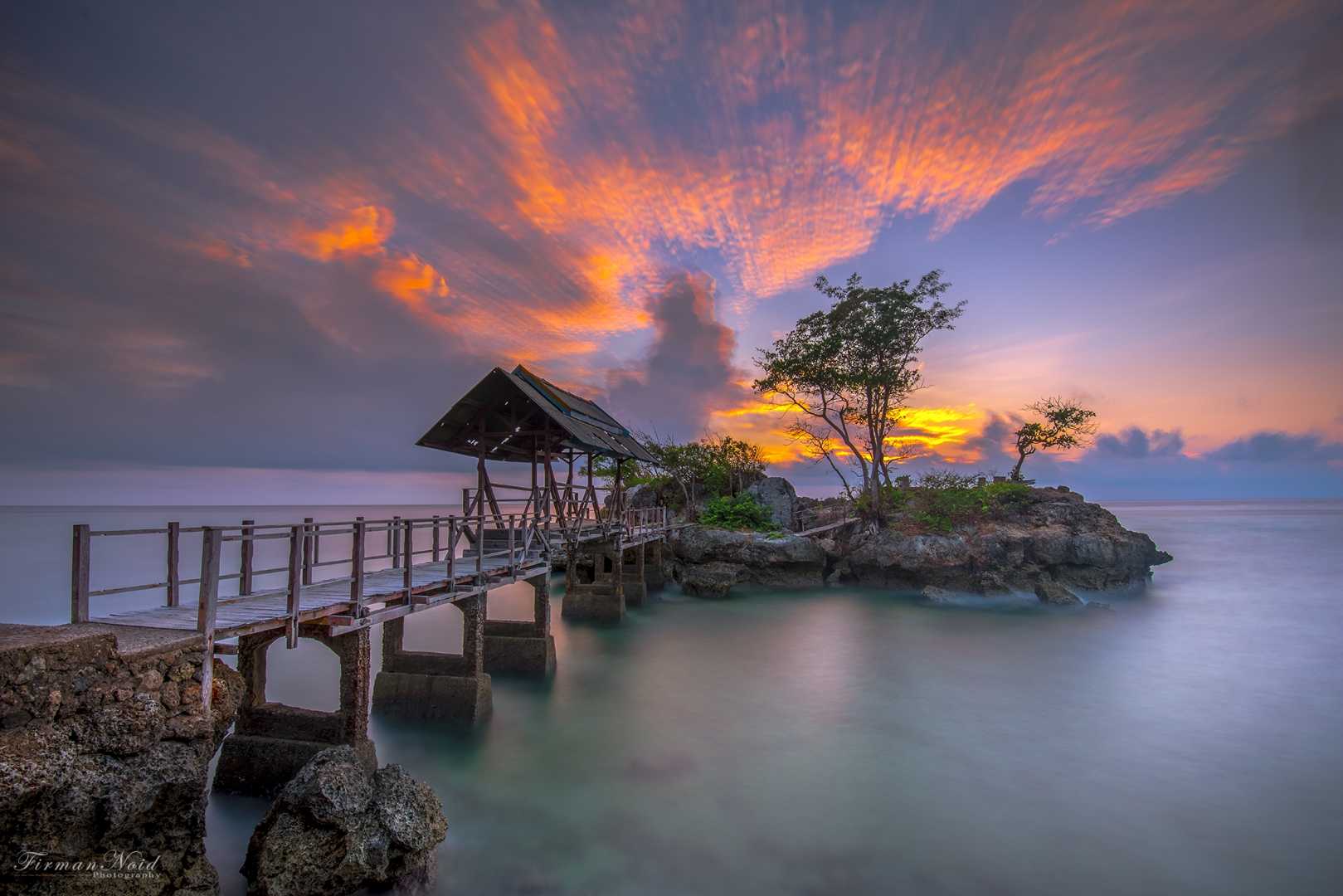 Pantai Ujung Tiro Bulukumba