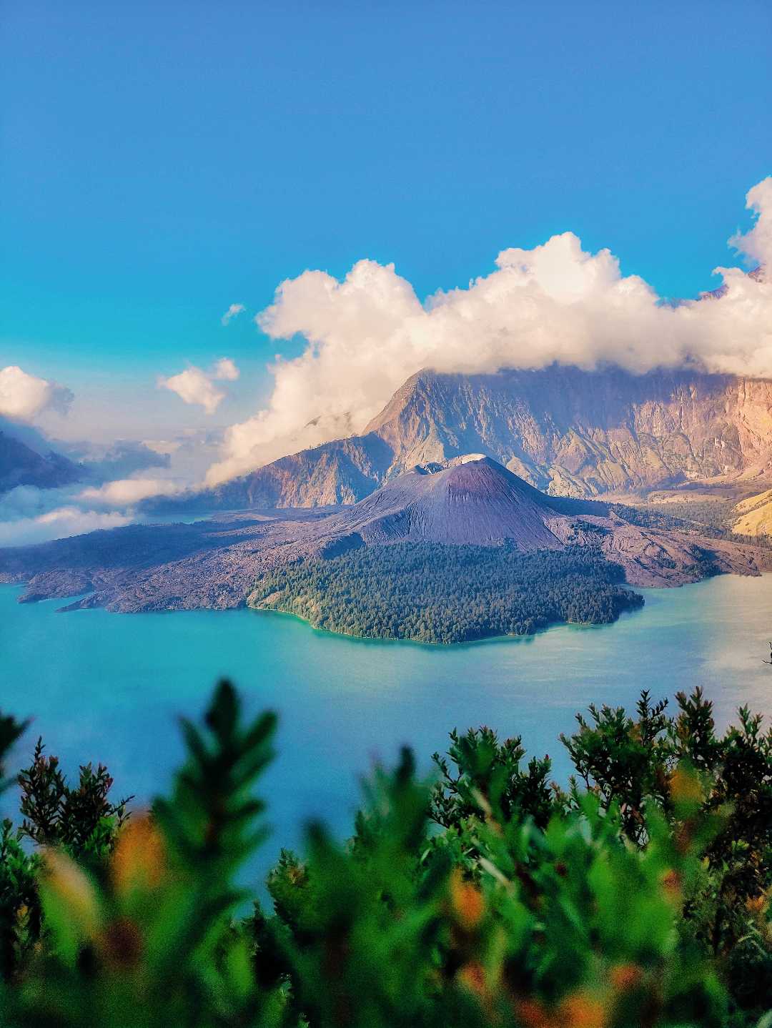 Pesona Gunung Barujari