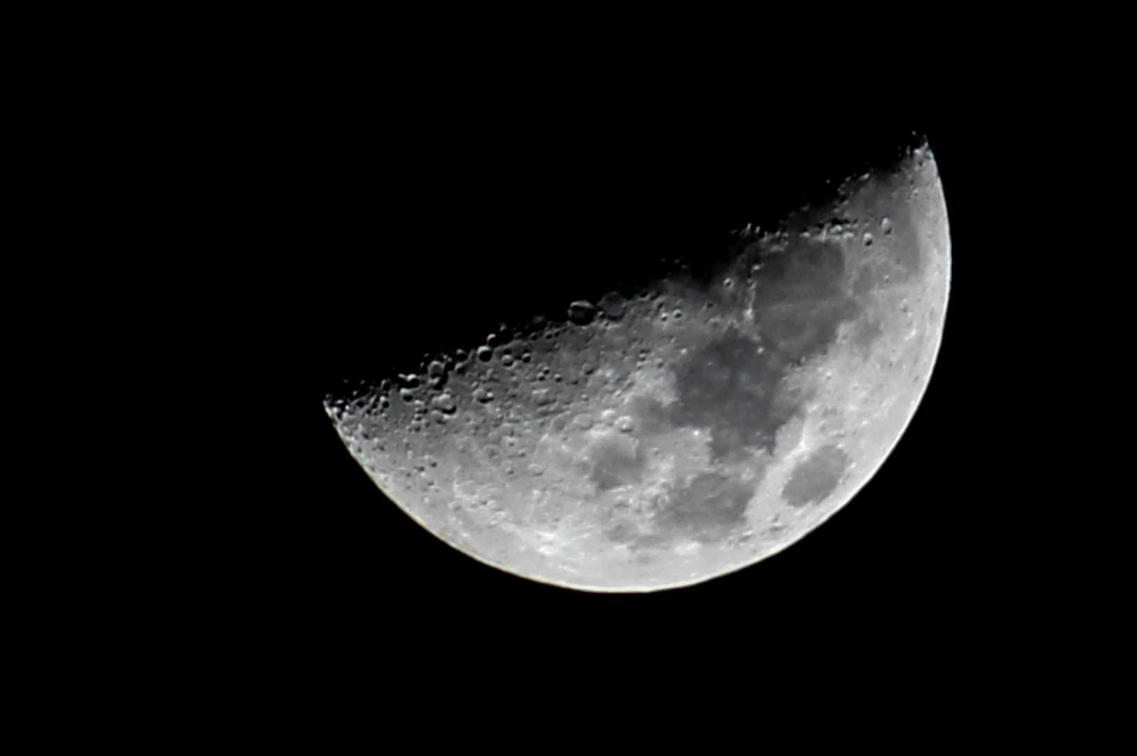 Half Moon 