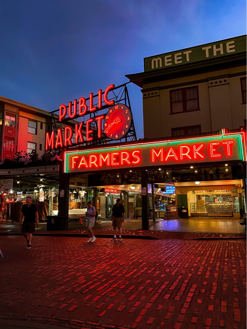 Let’s explore the gem of Seattle together 😍🫶 Here’s what all we can do 👇