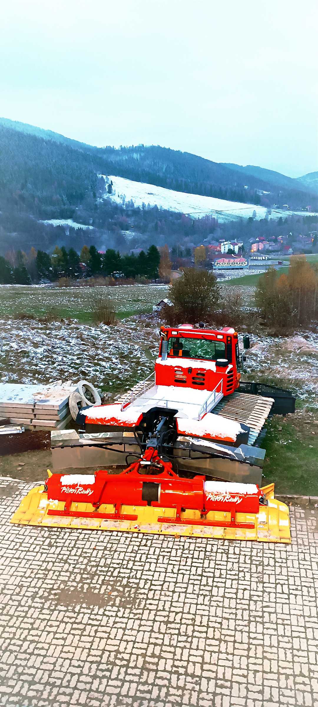 Poland między brodzie zima nadchodzi ❄️❄️❄️
