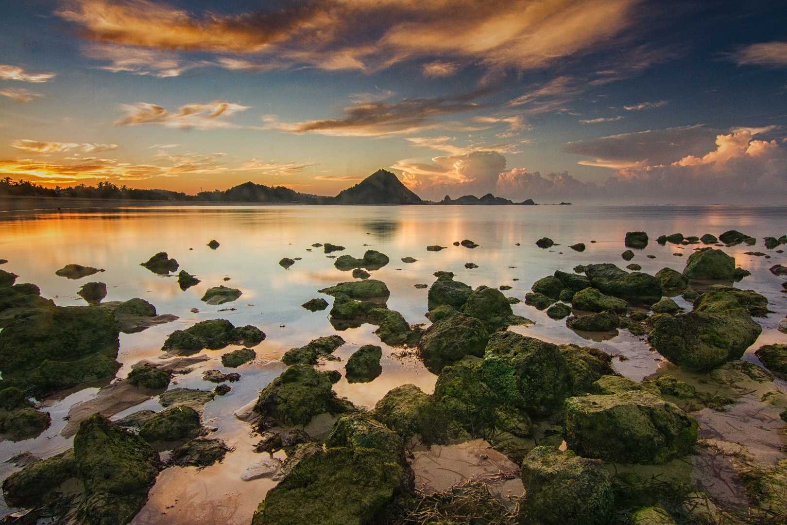 sunrise pantai kute lombok