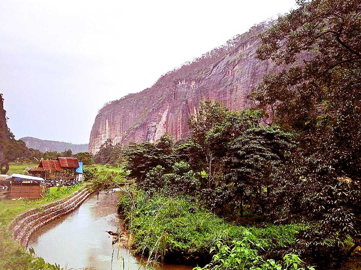LEMBAH HARAU SUMATERA BARAT