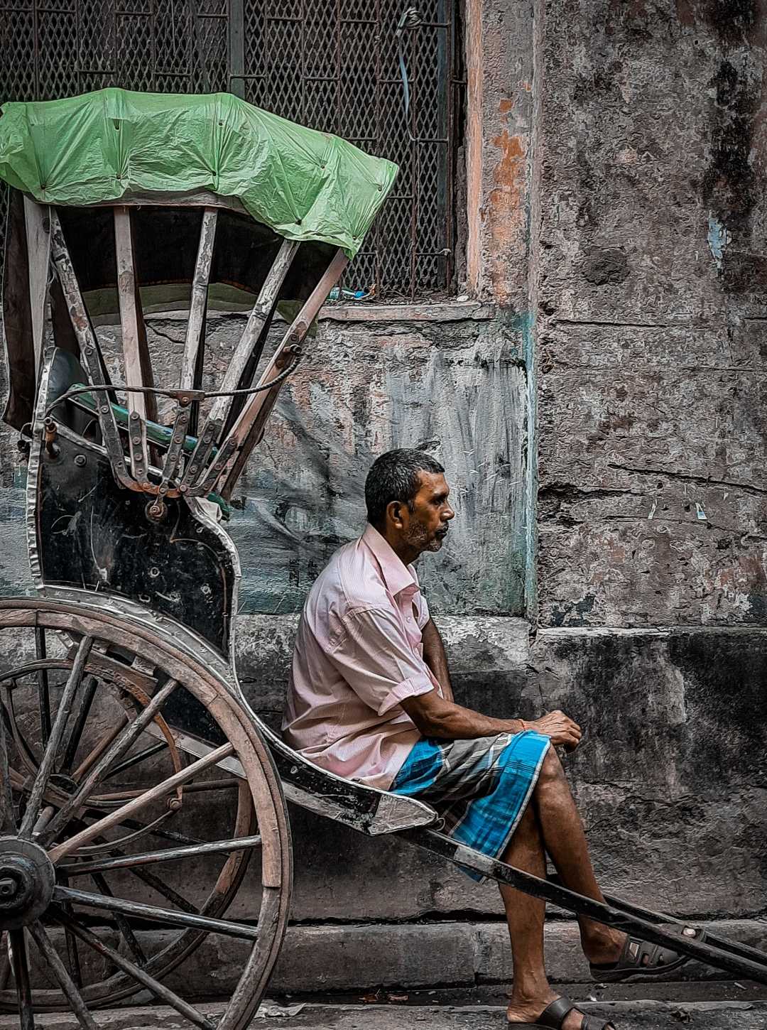 Waiting for a Customer