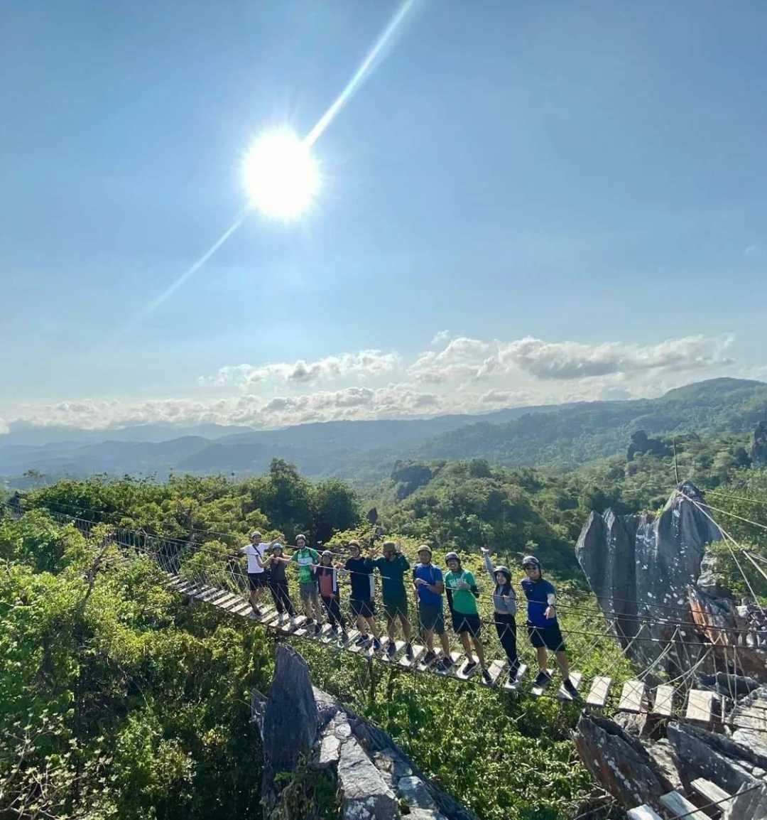 Team CBRE at Masungi Hike Challenge 