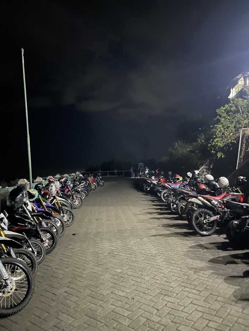 Parkir R2
