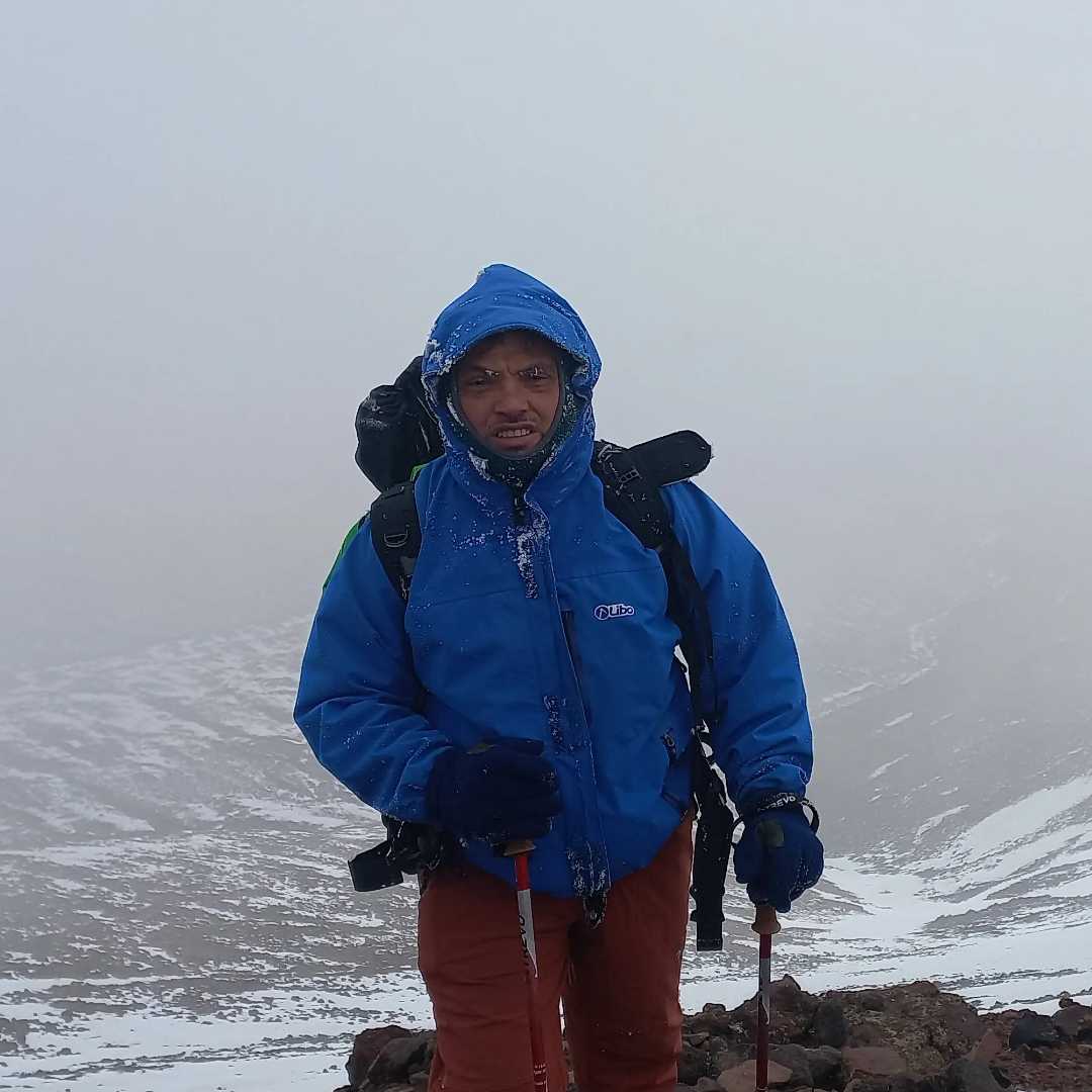 subiendo el Nevado San Rafael