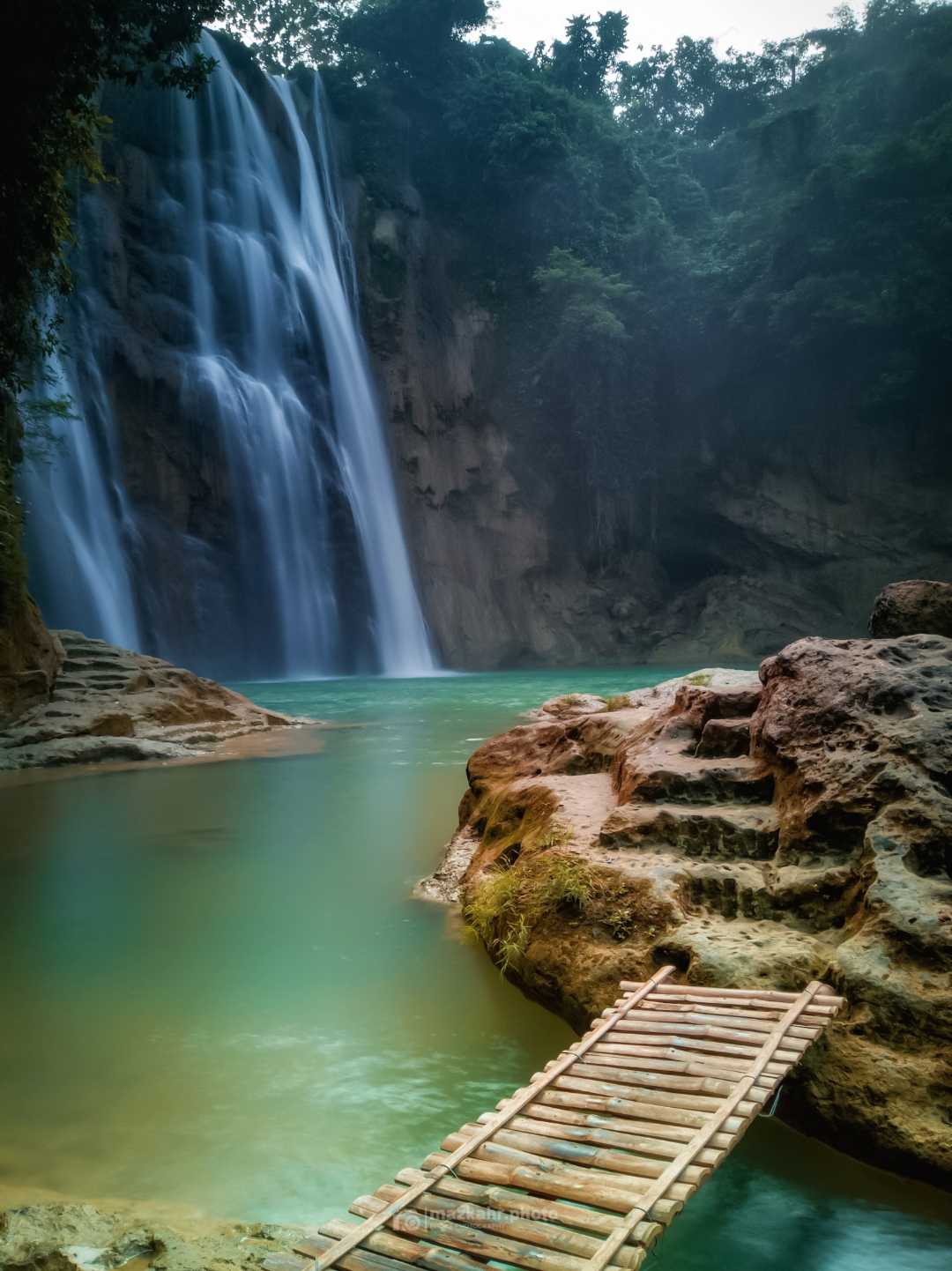 Nglirip waterfall