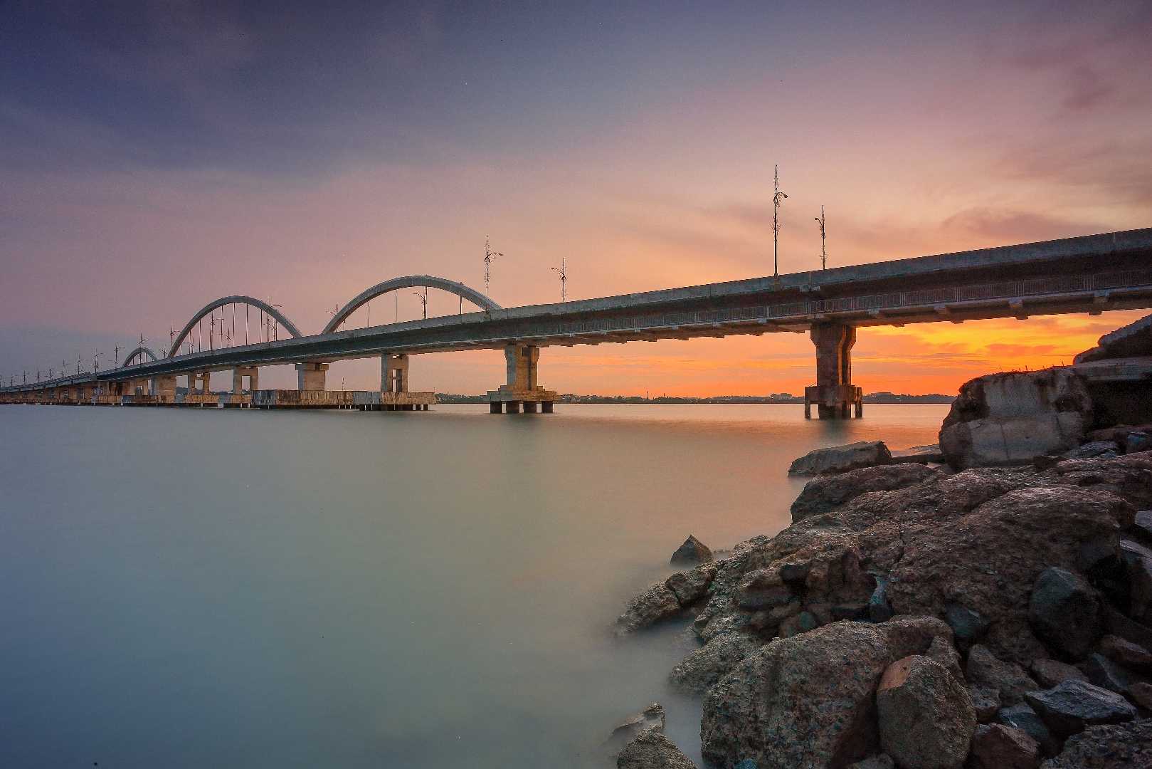 Dompak Bridge Tanjung Pinang