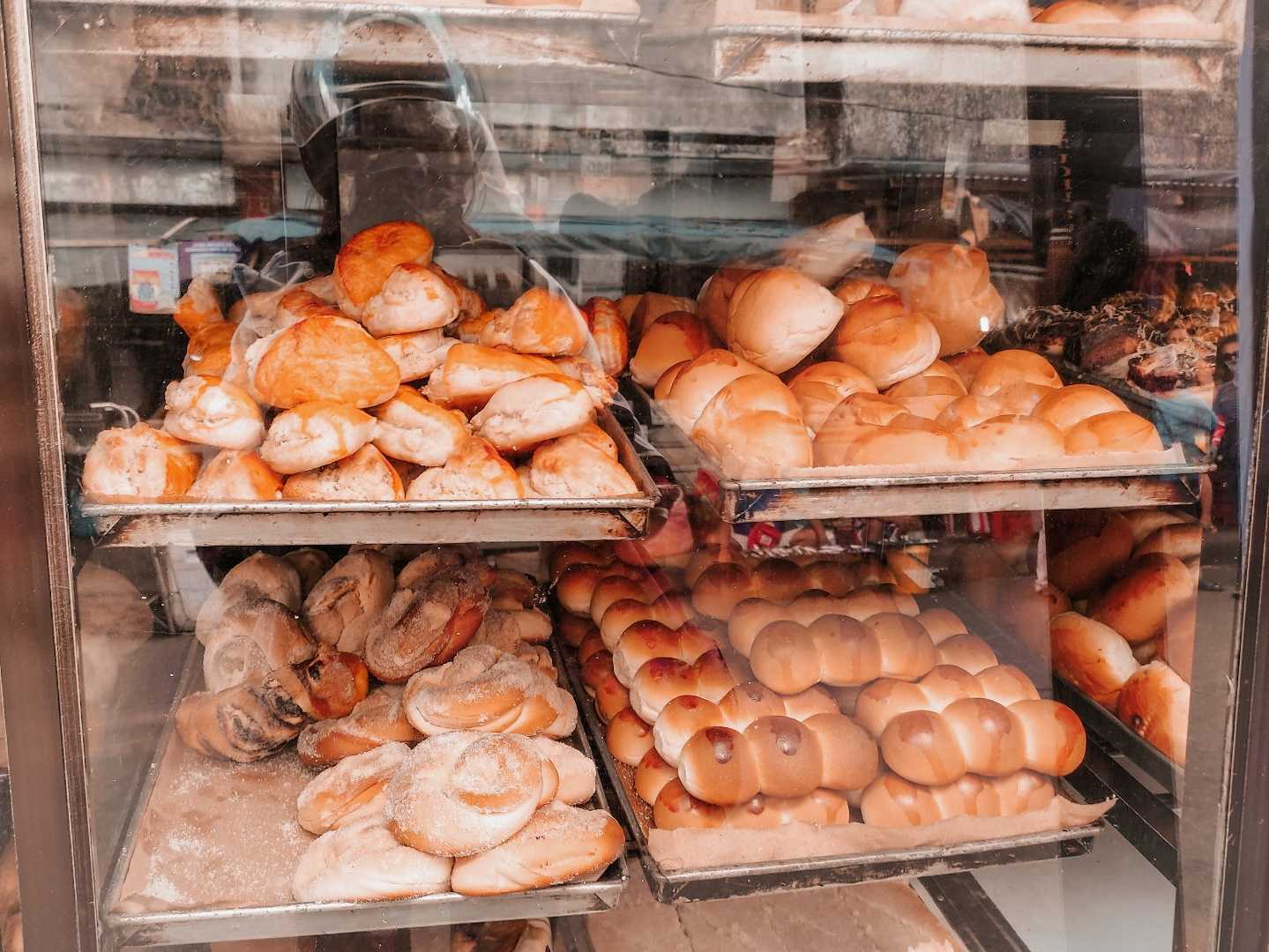 DELISH PASTRIES