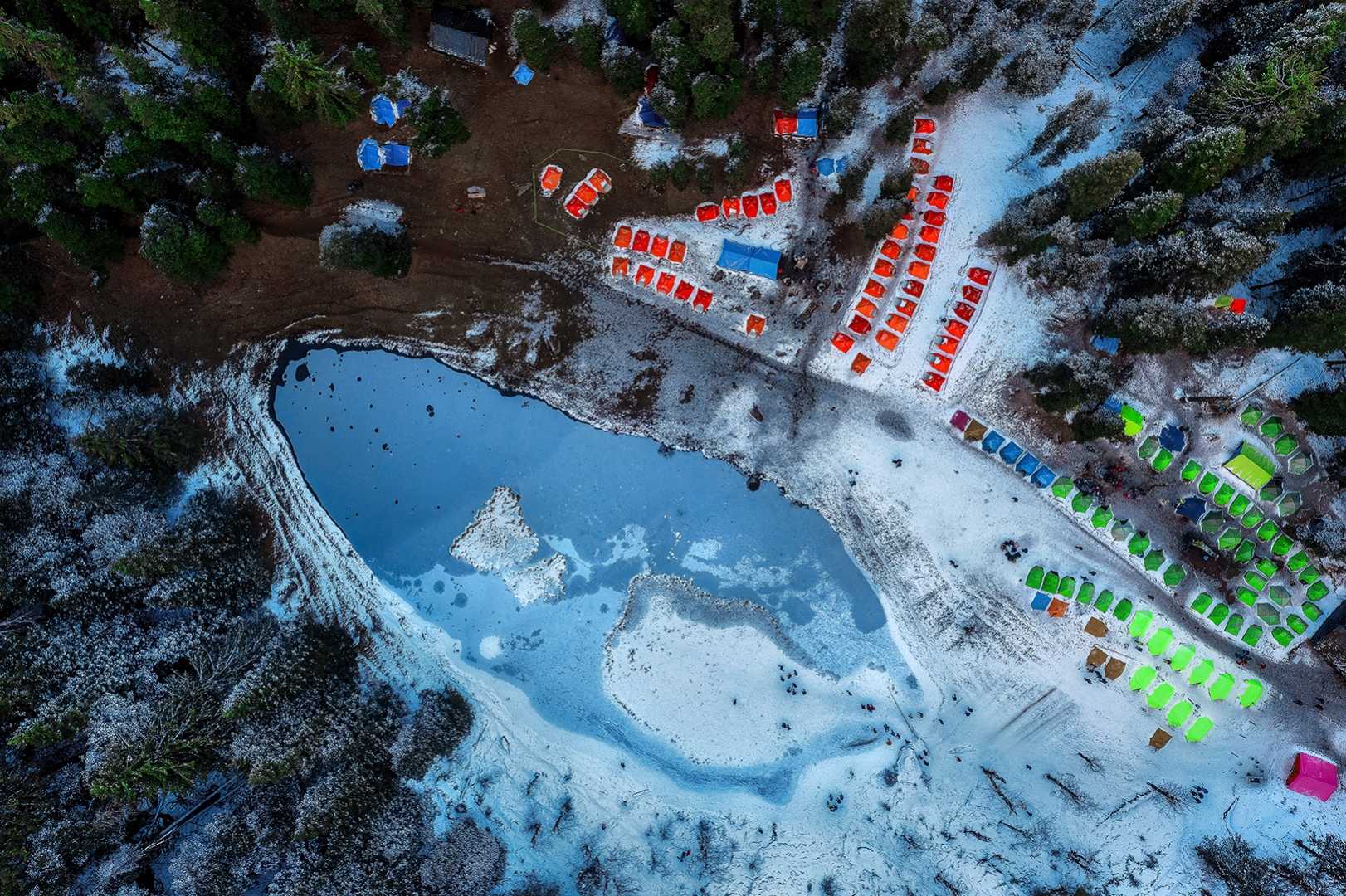 The frozen lake ❤️