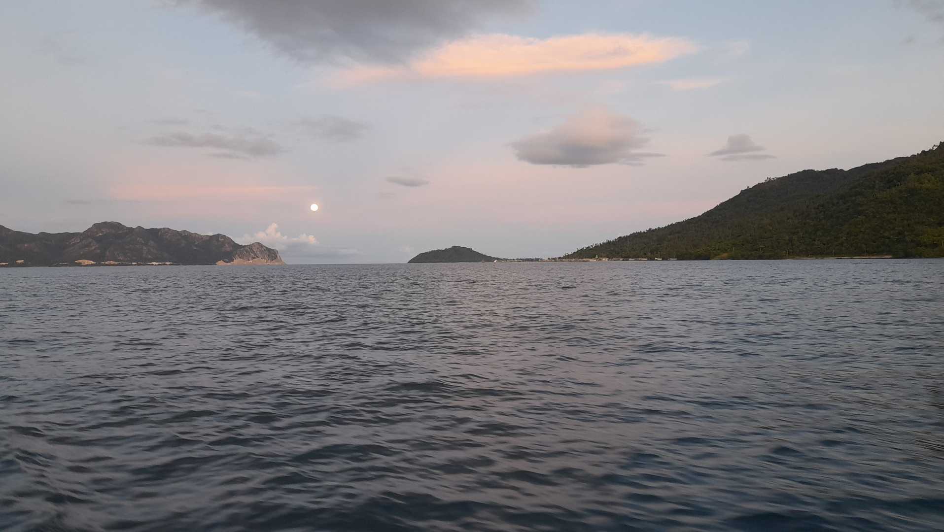 Menjelang Malam