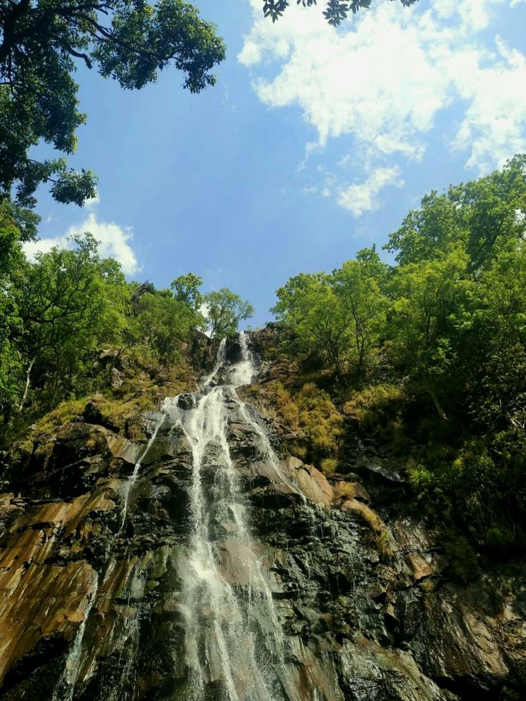 Bee Falls......Pachmarhi 🌊