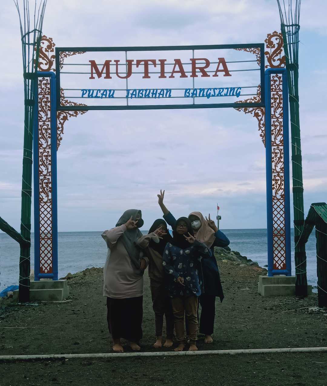 mutiara pulau labuhan 
