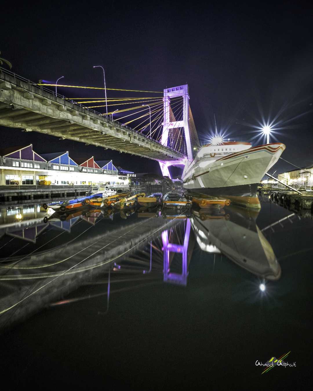 Sisih Bawah Jembatan Soekarno.