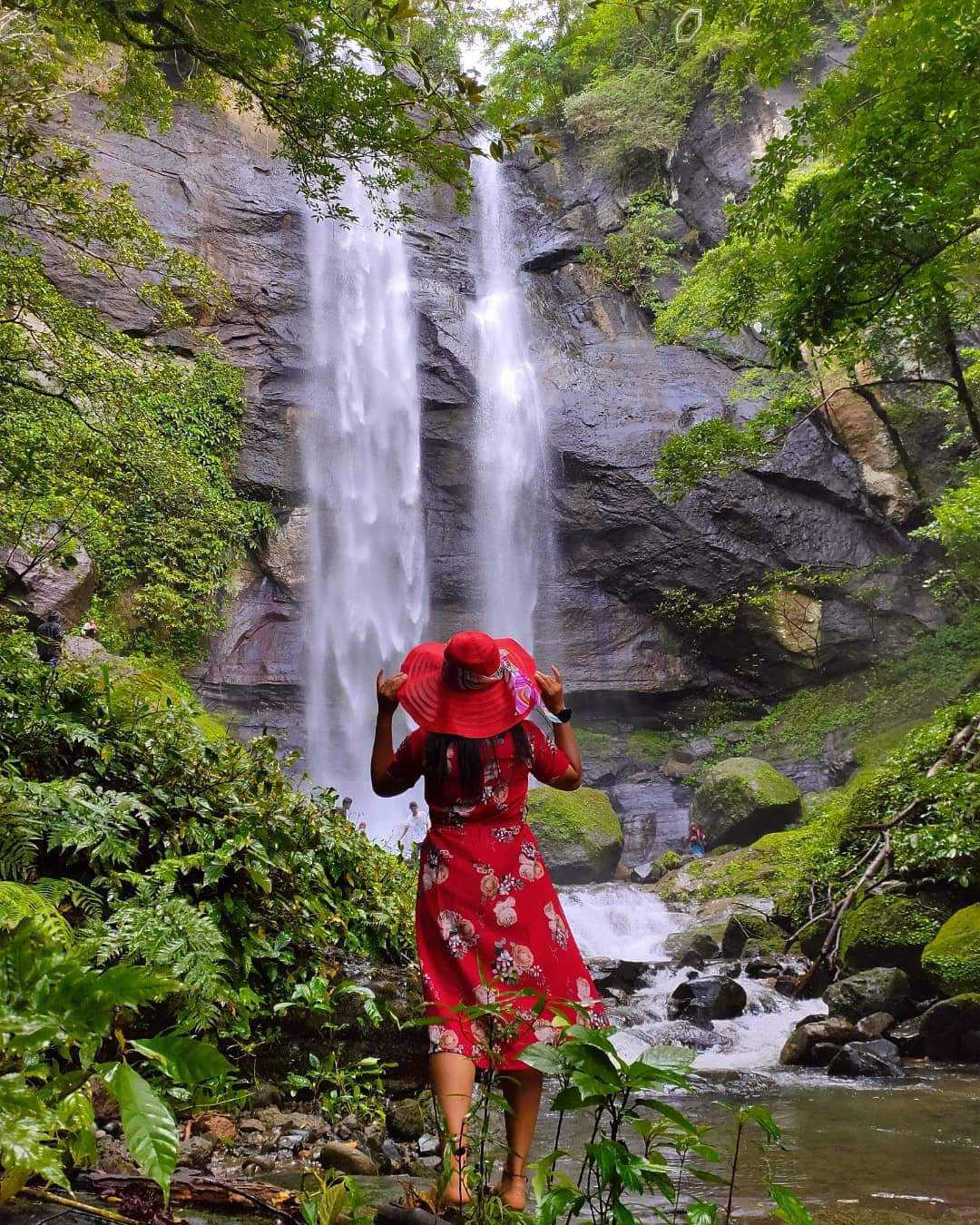 Air terjun tarung-tarung 
