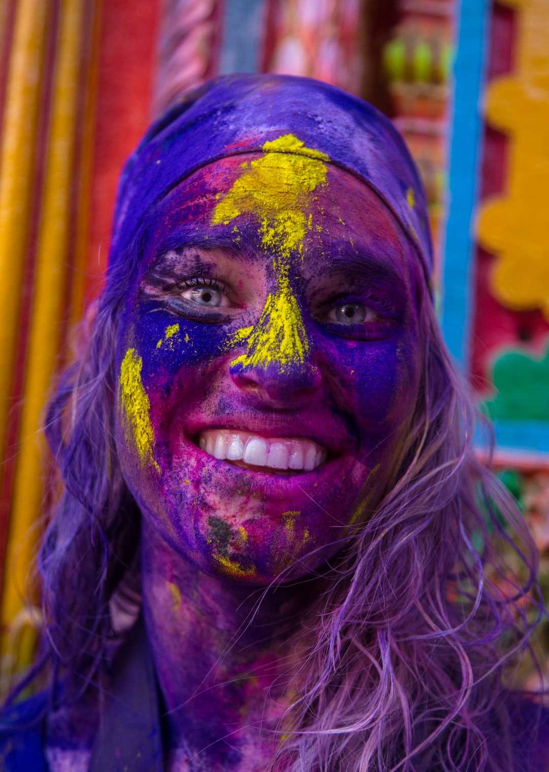 Happy Women's day and Happy Holi! 😊