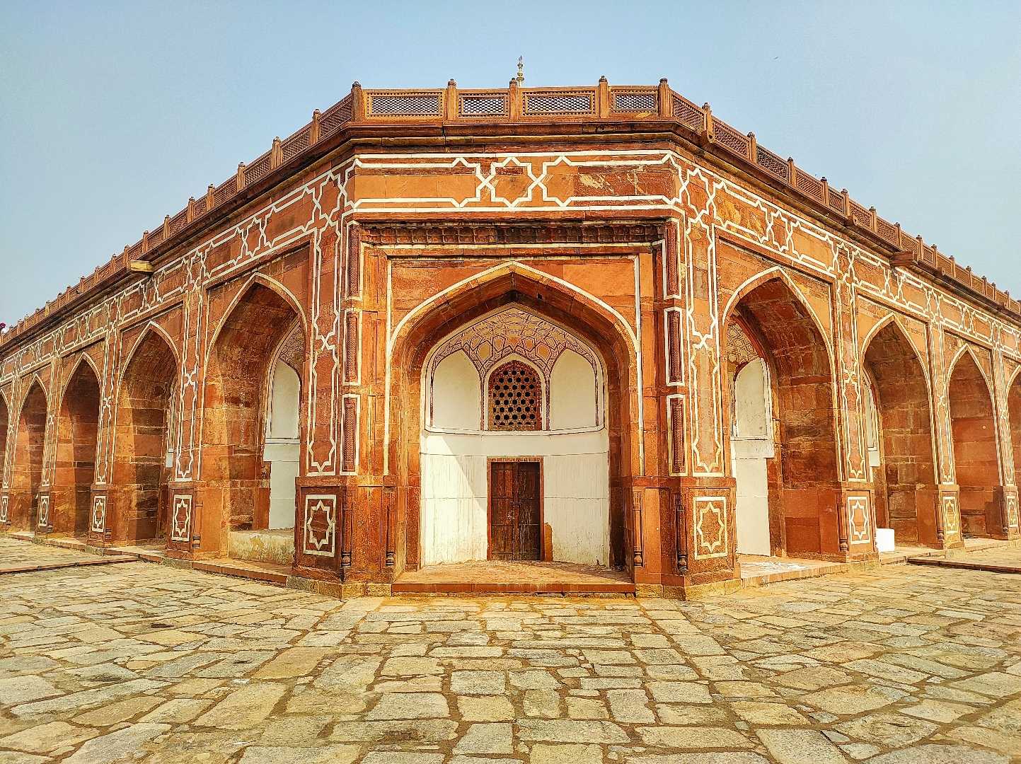 Here's to the marvels that time has bestowed 'Humayun Tomb'
