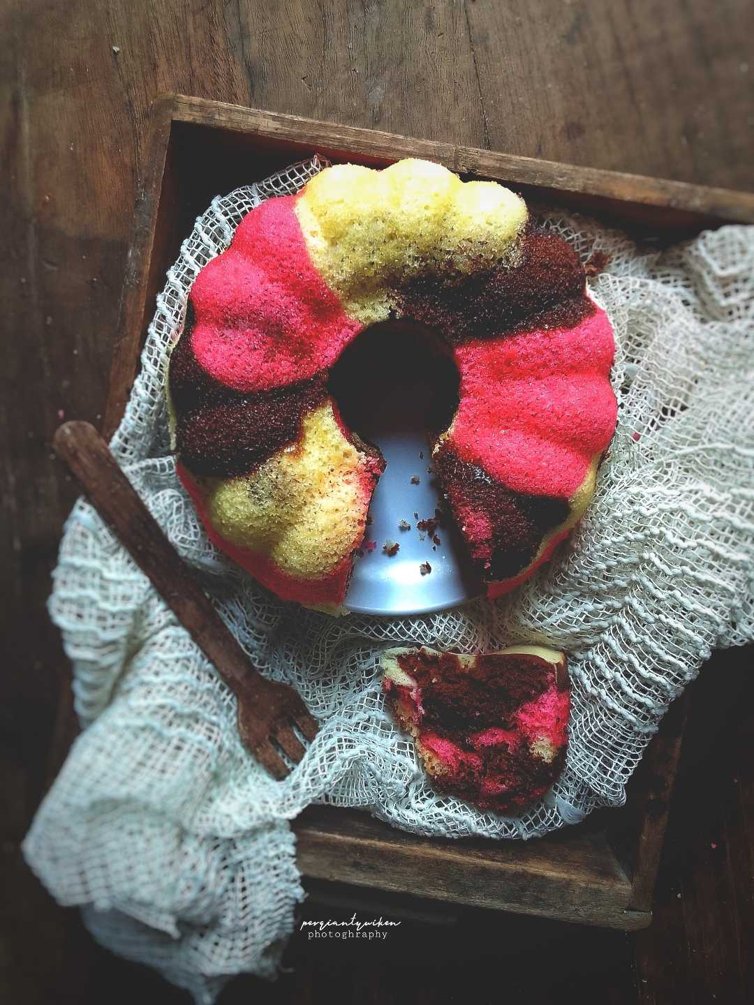 Neapolitan Cake