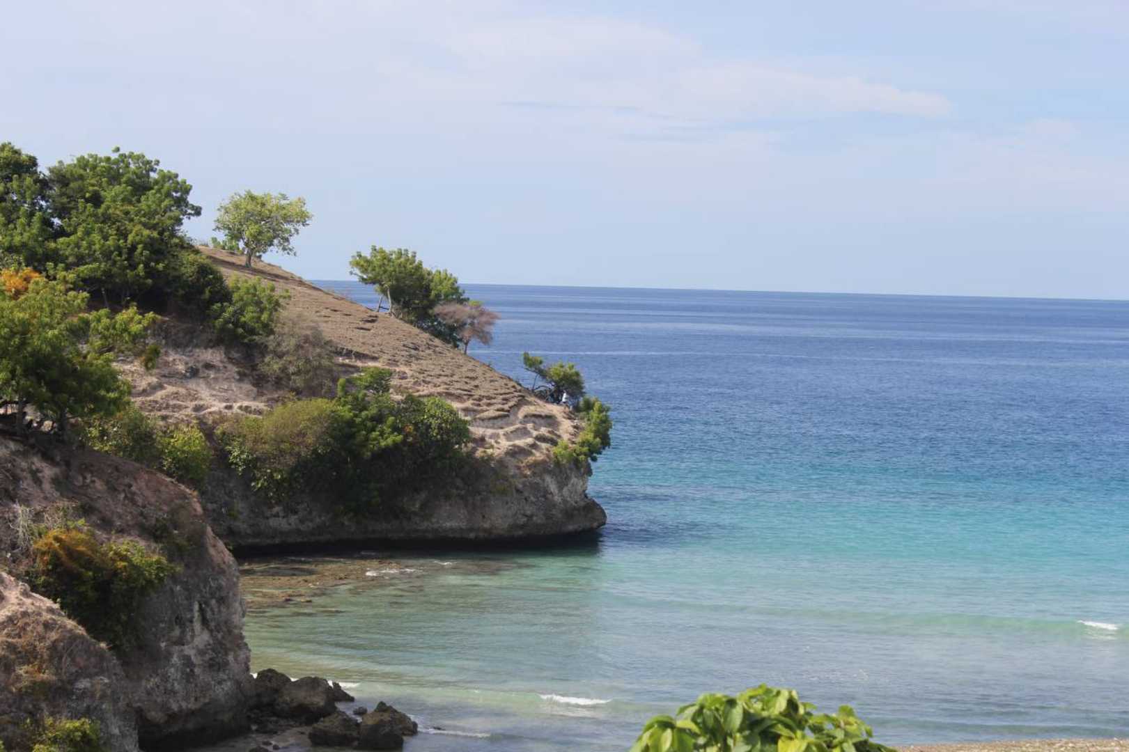 Tebing dan Laut Lamreh