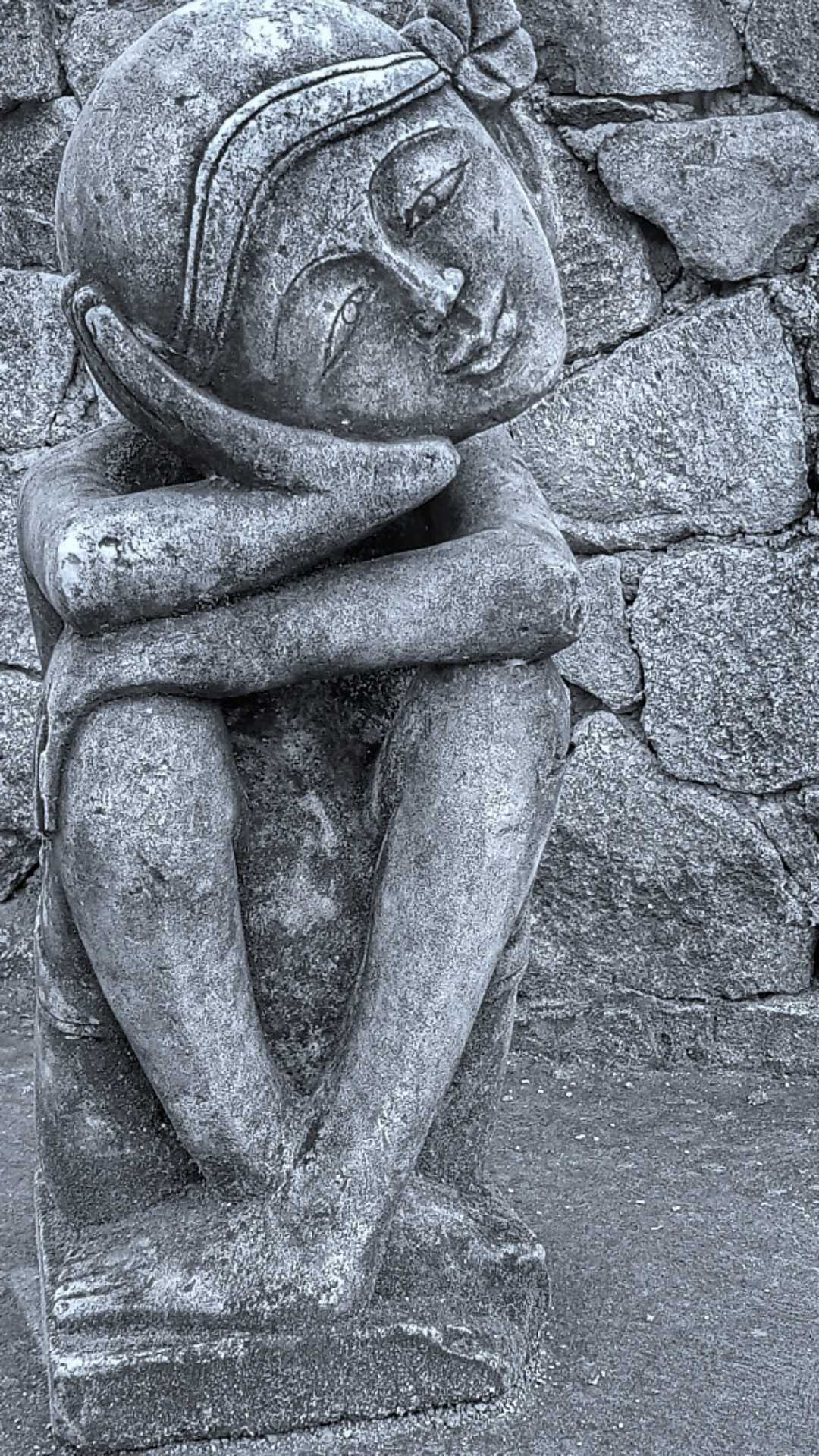statue 