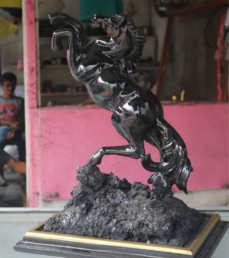 seni pahat dari Batu bara