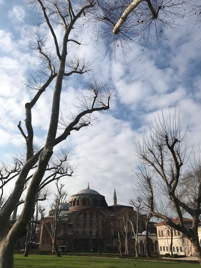 AYA İRİNİ