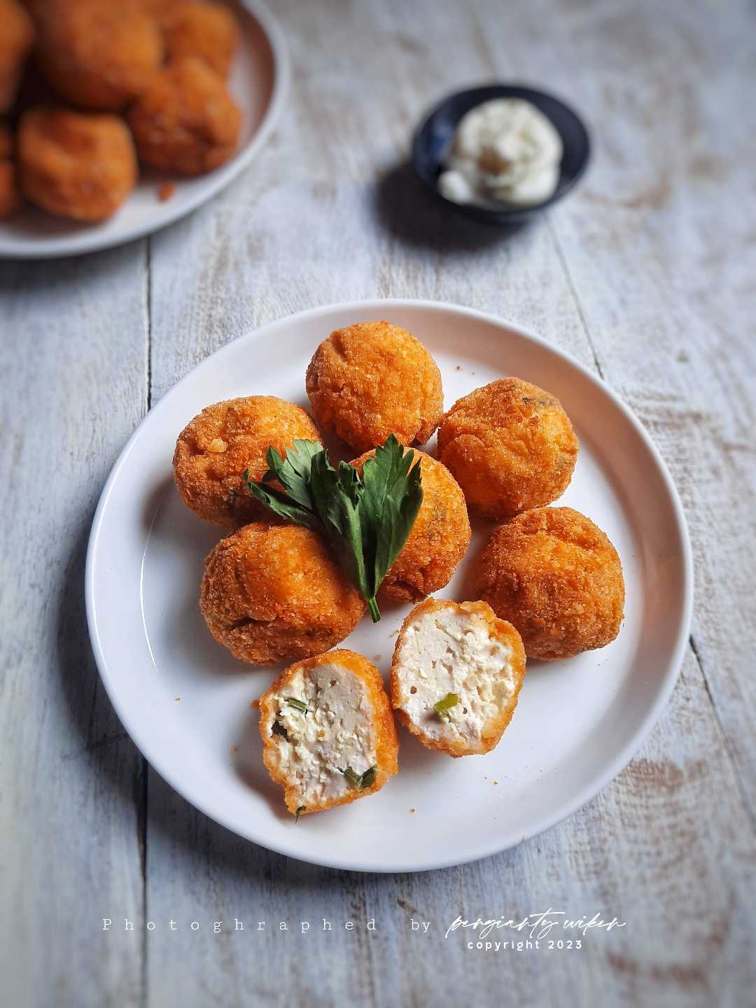 Bola Bola Tahu