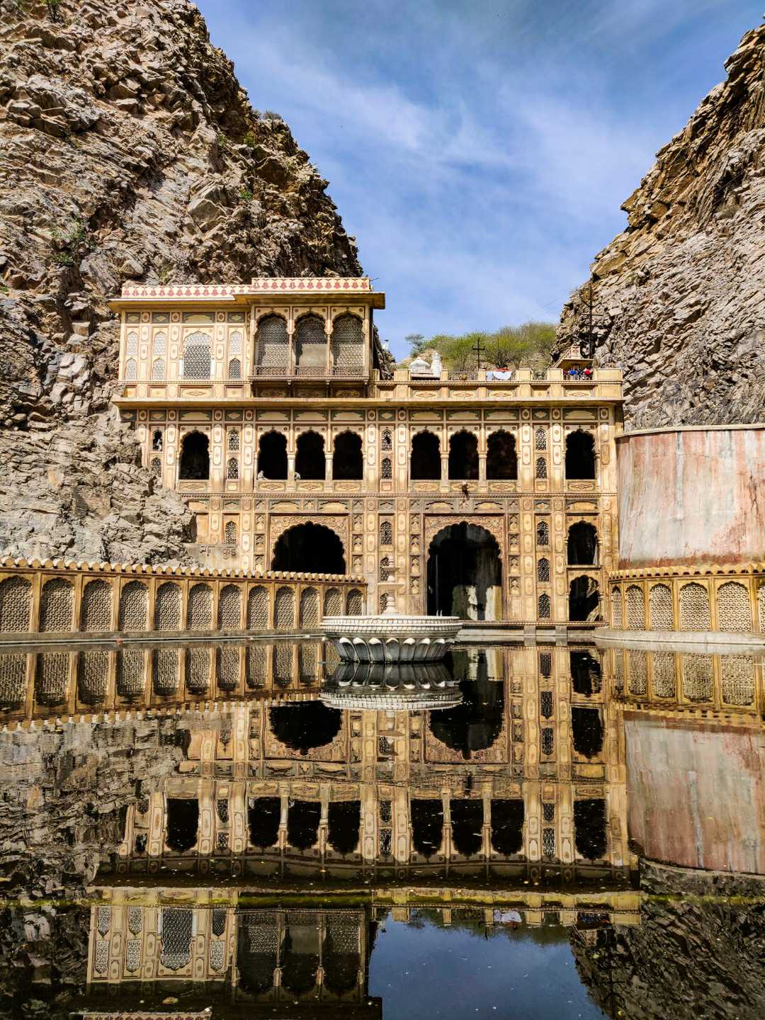 Splendid architecture of Galtaji Temple, Jaipur