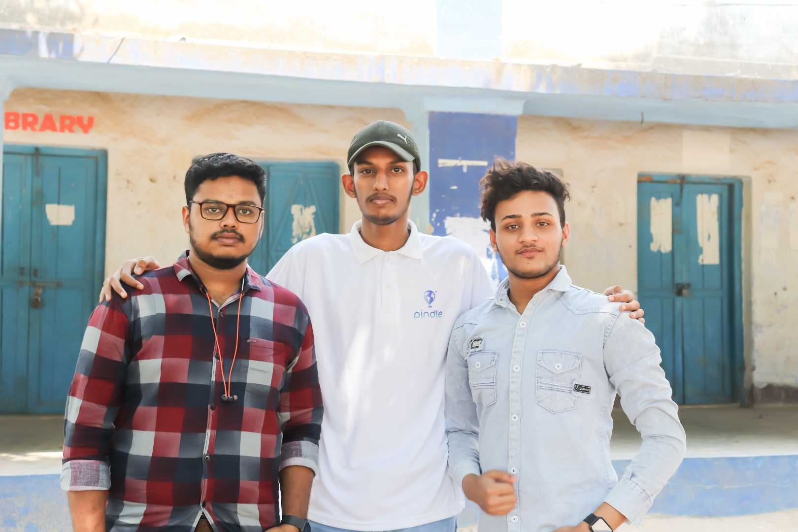 Meet Locals ❤️  _ with @Santanu722 & @theartgraphy_001