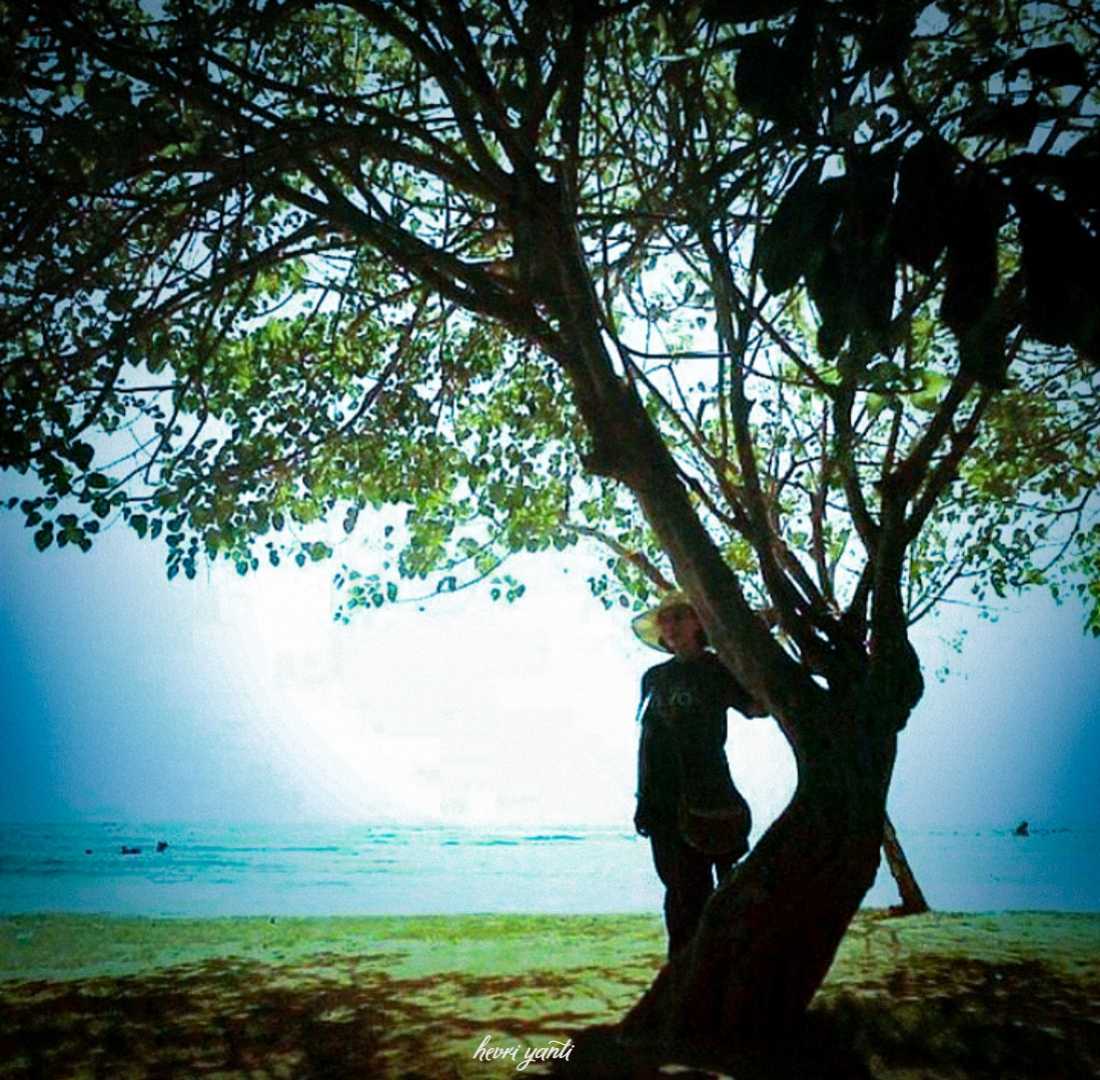 Silent beyond the shadow at Mengiat Beach Bali