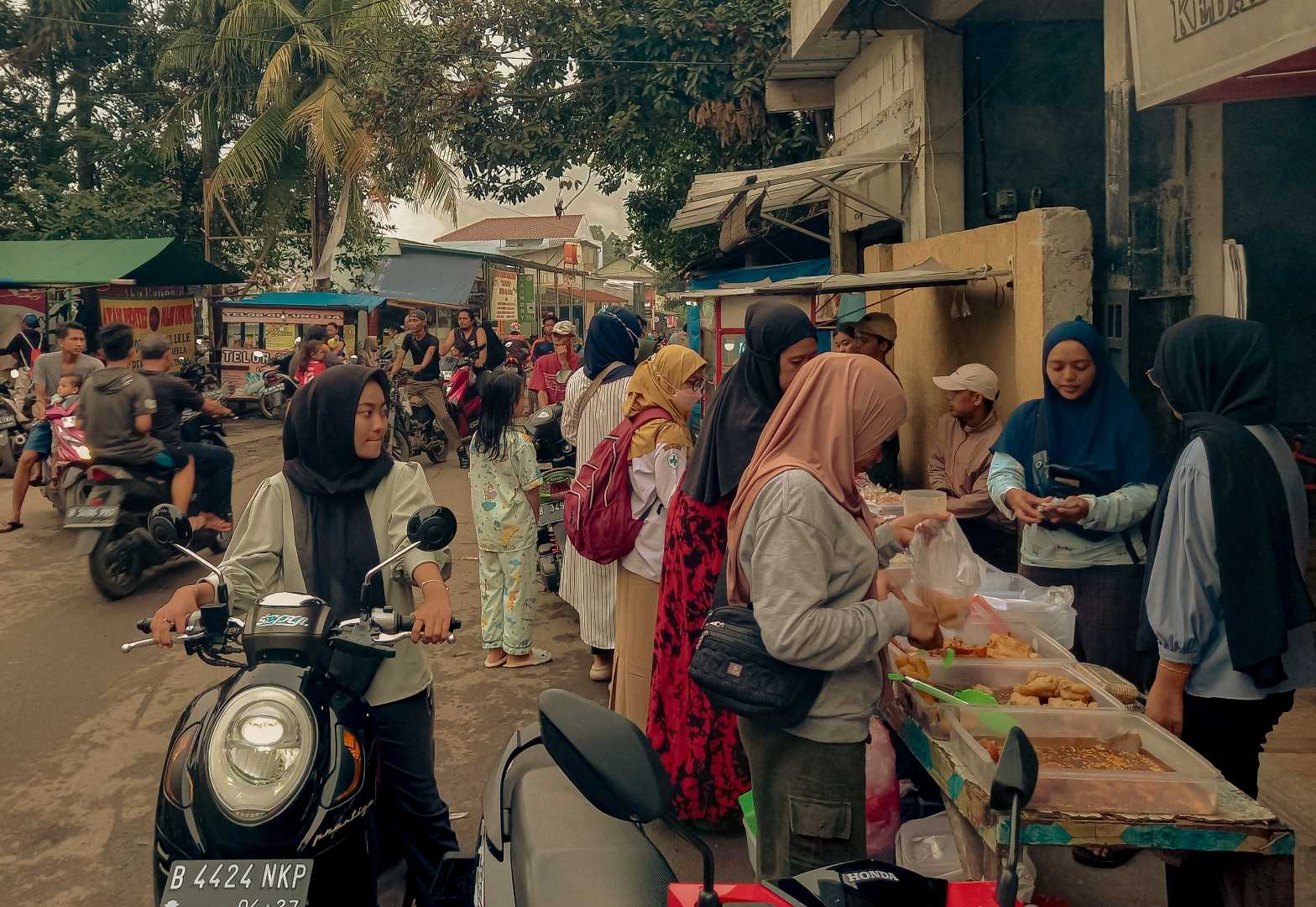 Berburu takjil