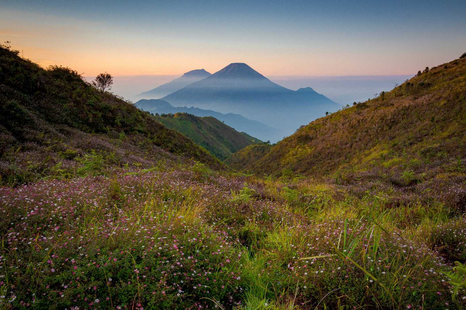 Puncak Gunung Parahu