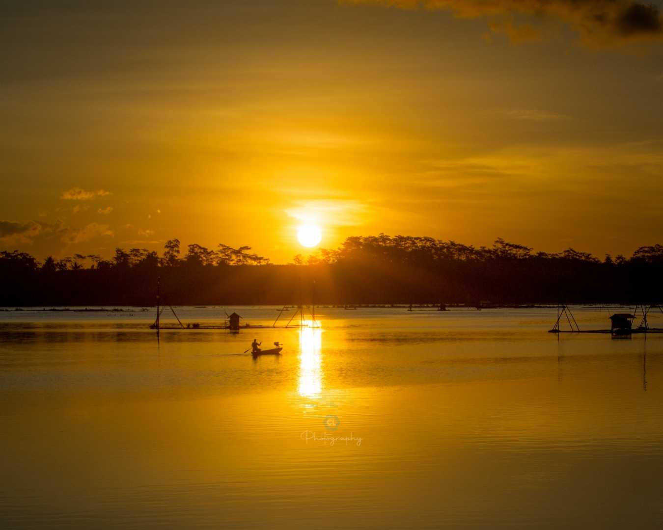 senja waduk dempok